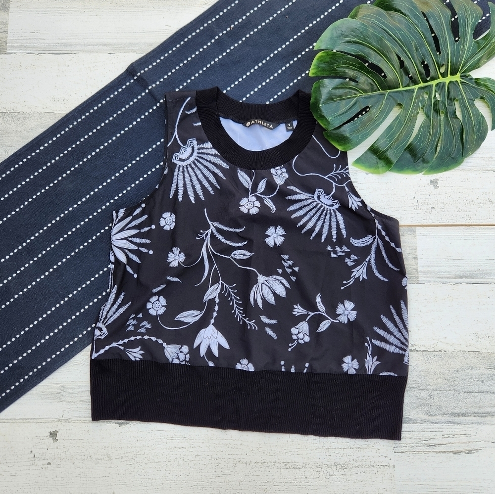 Athleta Zephyr Printed Black Wildflower Tank Top Size Small